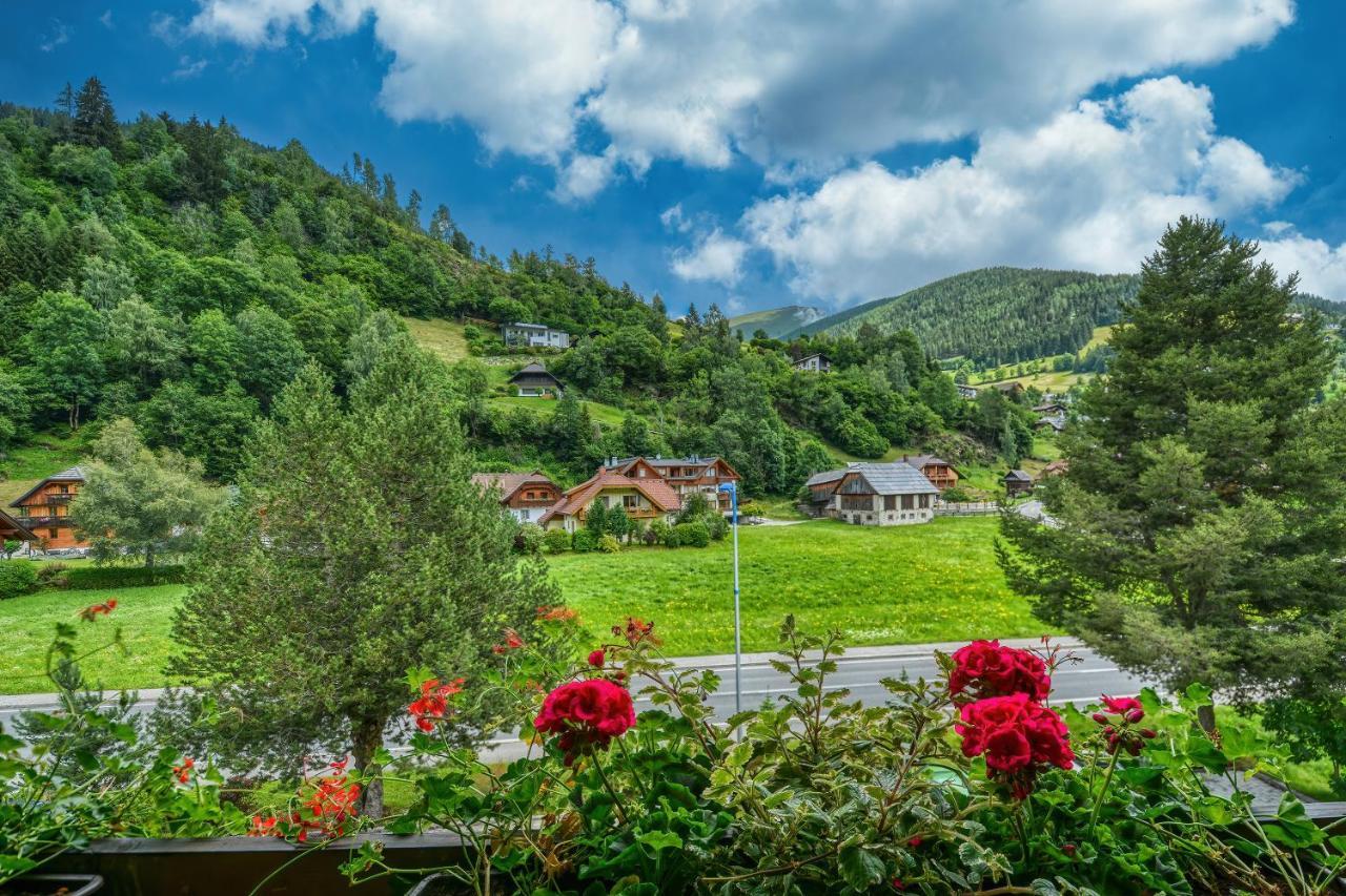 Nockberge Lodge Бад Клайнкирххайм Екстериор снимка