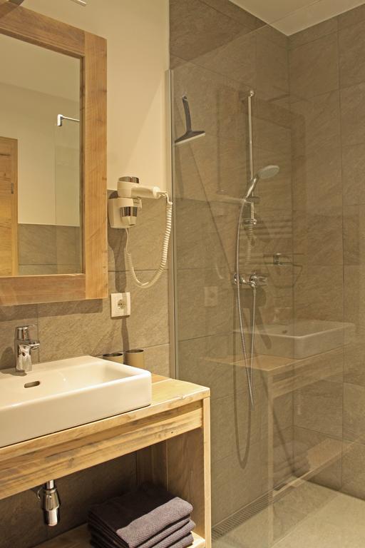 Nockberge Lodge Бад Клайнкирххайм Екстериор снимка